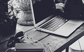 意甲媒体热议：加比亚不仅是后防核心，他还是更衣室领袖之一，因为他阻止了莱奥更衣